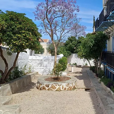 Aparthotel Margarita Spetses Town